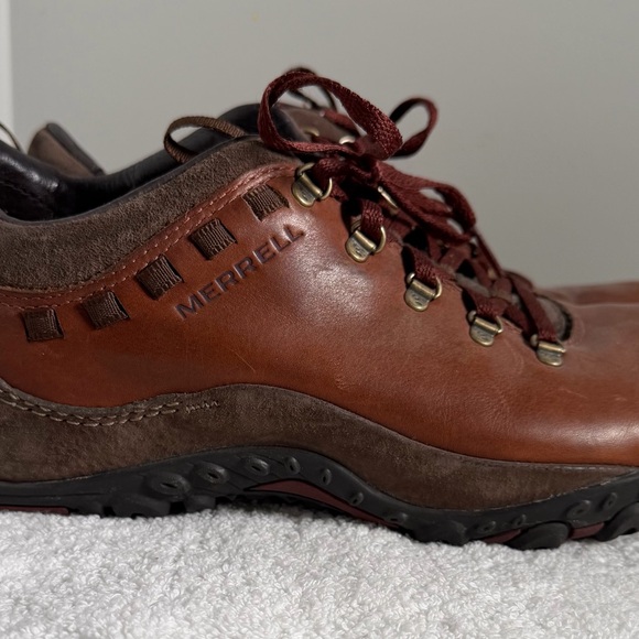 Merrell Shoes - Merrell Women's Brown Leather Hiking Shoes Size 9